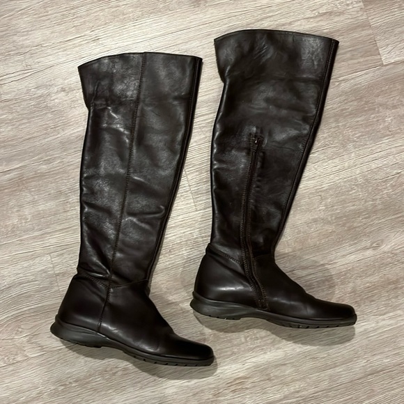 Little Eric Italian Leather Boots Over Knee Brown Italy Size 38 Flat No Heel - Picture 1 of 7